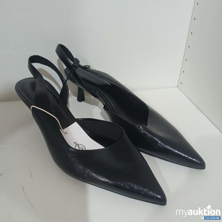 Artikel Nr. 931001 Artikel Nr. 931001: STRADIVARIUS Sling-Pumps Schwarz