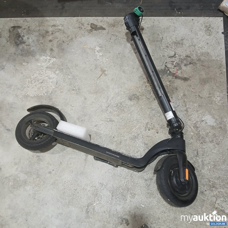 Artikel Nr. 471002 Artikel Nr. 471002: Augument ES210 450W E-Scooter schwarz beschädigt und fehlende Teile kein Lenkrad