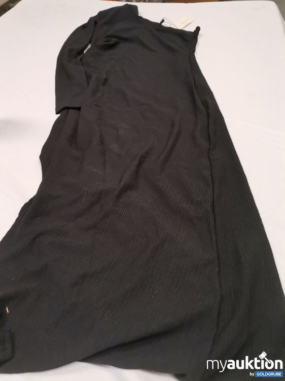 Artikel Nr. 824002: Trendyol one shoulder Kleid 