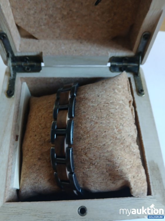 Artikel Nr. 460004 Artikel Nr. 460004: Holzkern Herrenarmband