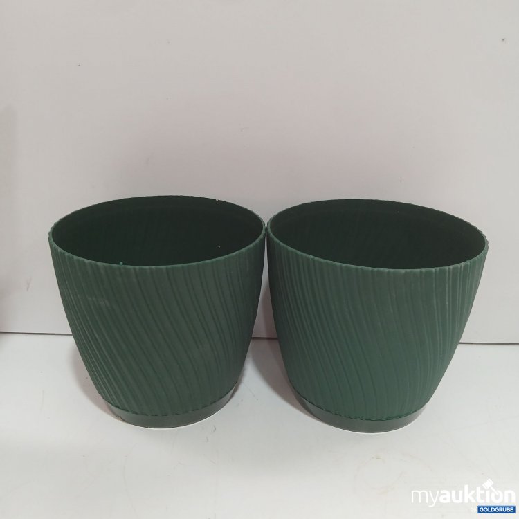 Artikel Nr. 983007: Form diverse Blumentöpfe 2x ca ø16,7cm grün Plastik 