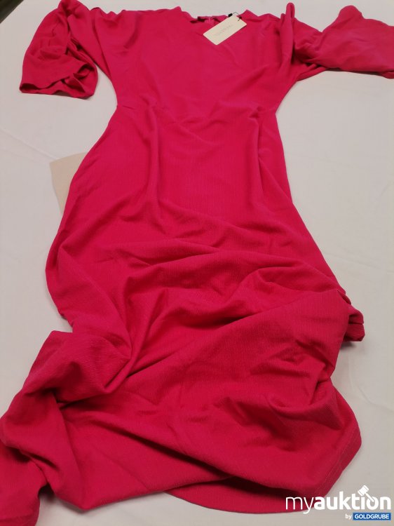 Artikel Nr. 810010: Trendyol Maxi Kleid 