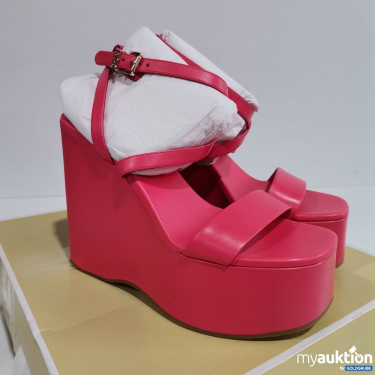 Artikel Nr. 870010 Artikel Nr. 870010: Michael Kors Paola wedge