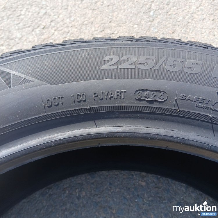 Artikel Nr. 438013 Artikel Nr. 438013: Kumho Solus 4S HA32 225/55R19 99V