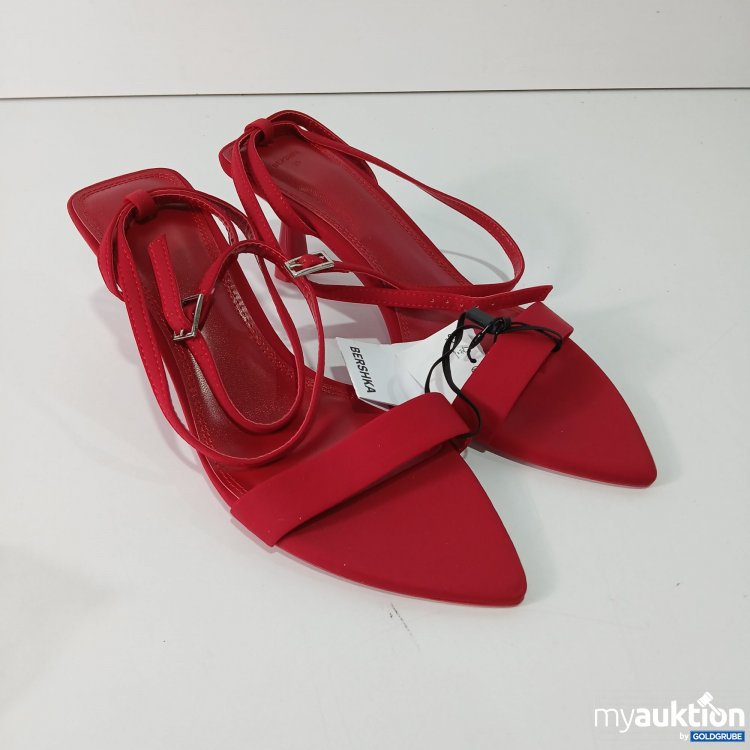 Artikel Nr. 360015 Artikel Nr. 360015: Bershka Damen Pumps 39