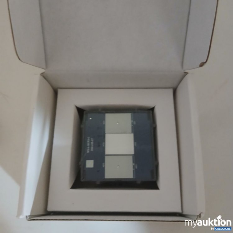 Artikel Nr. 933015 Artikel Nr. 933015: BSEED Switch & Socket Touch Lichtschalter
