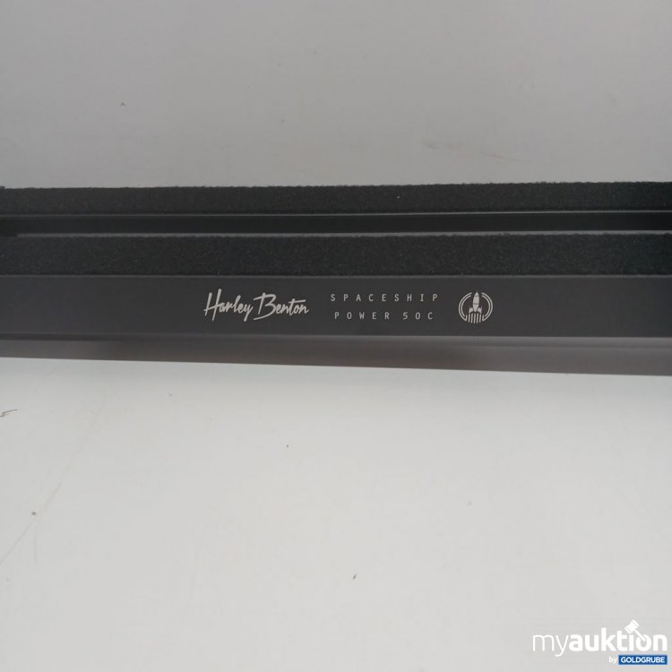 Artikel Nr. 950023: Harley Benton Spaceship Power 50 C inklusive Zubehör
