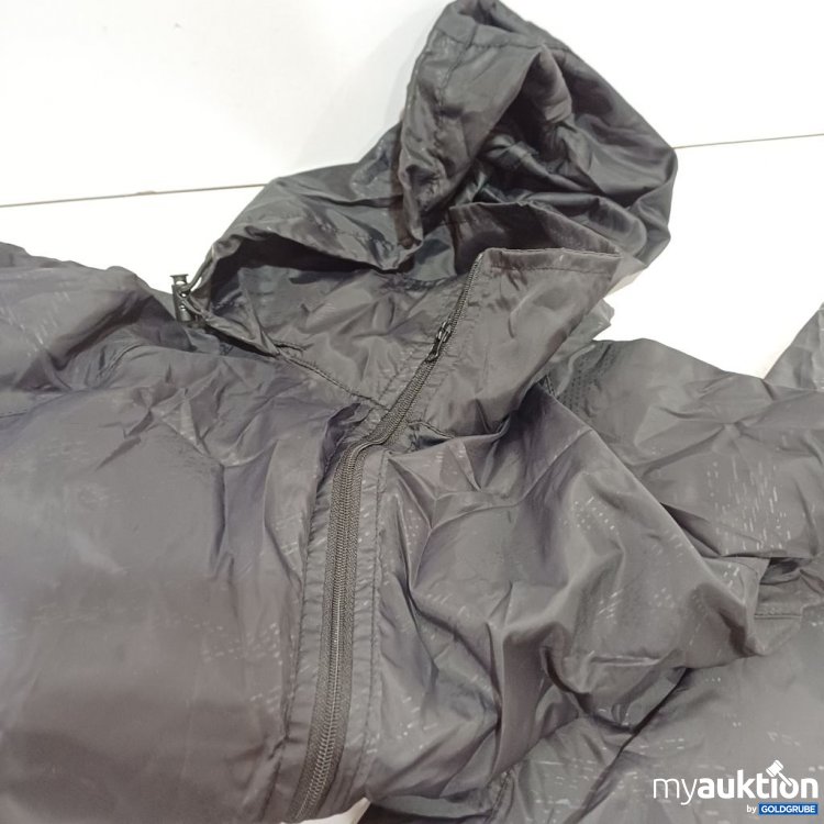 Artikel Nr. 939025: Regenjacke : Leicht, schwarz mit Kapuze. Größe M.