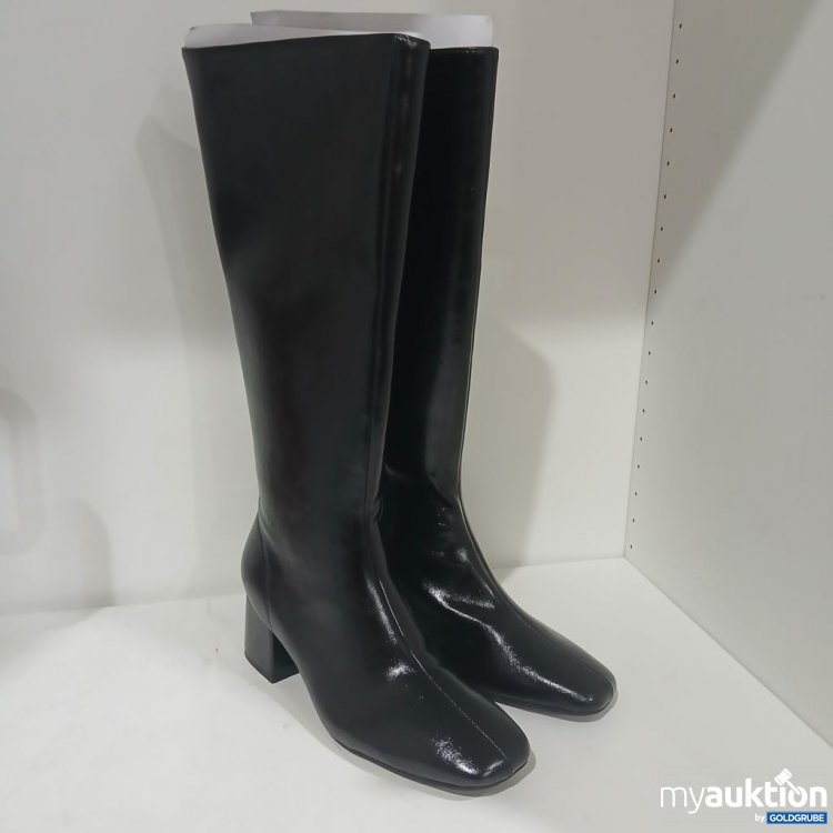 Artikel Nr. 930032 Artikel Nr. 930032: Asos Schwarze Stiefel mit Blockabsatz
