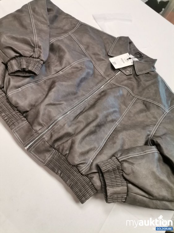 Artikel Nr. 841034: Bershka Jacke oversized 