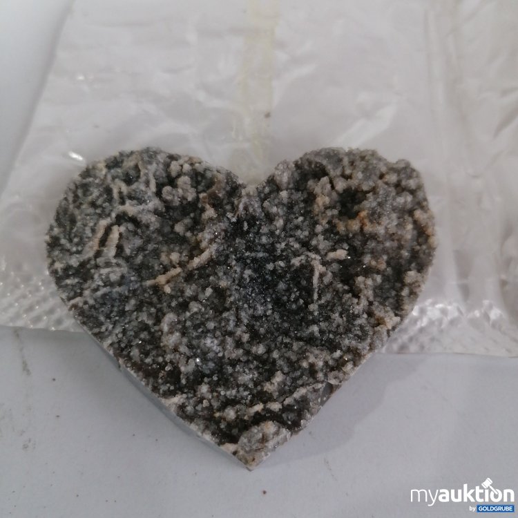 Artikel Nr. 440037: Cgeo 08 Large Calsite Hearts, 6.5-6.5 cm