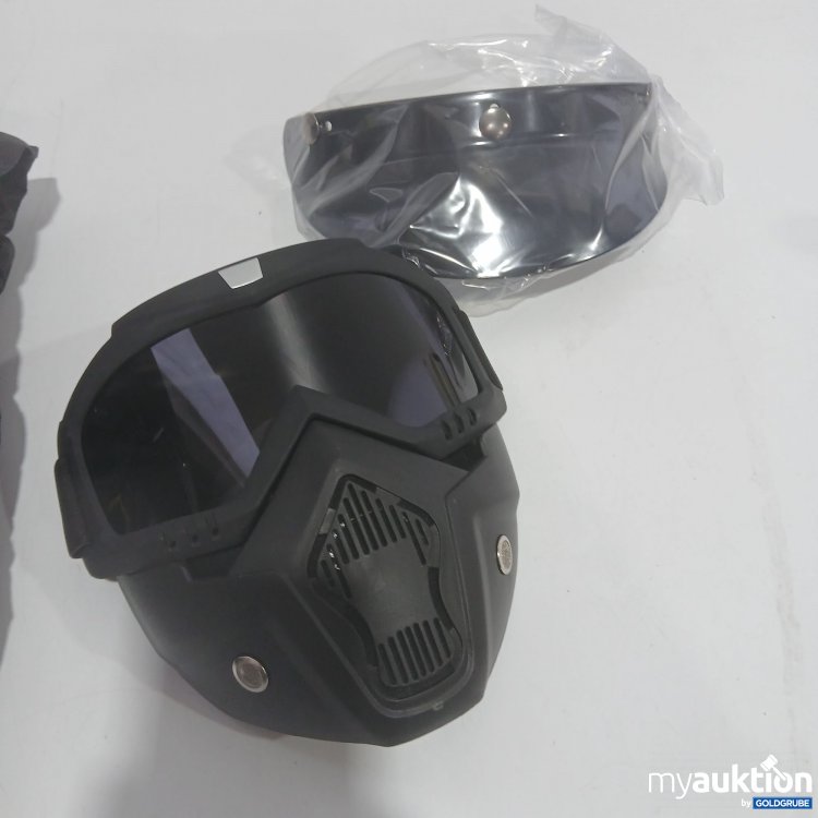 Artikel Nr. 877040 Artikel Nr. 877040: VGV Original Helmet mit Zubehör