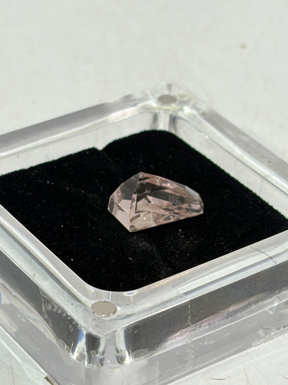 Artikel Nr. 925043: Kunzite 12.30ct