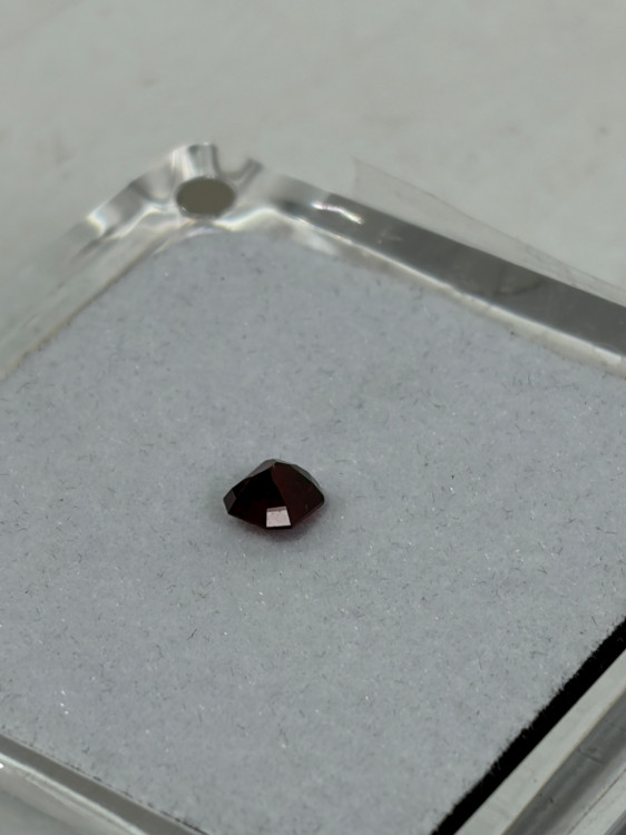 Artikel Nr. 925045: Rhodolite 1.0ct