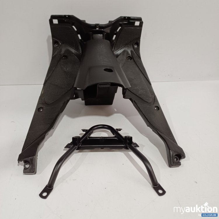 Artikel Nr. 961046 Artikel Nr. 961046: Fußraum / Trittbrett Stütze Yamaha