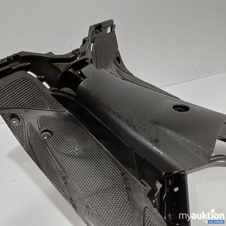 Artikel Nr. 961046 Artikel Nr. 961046: Fußraum / Trittbrett Stütze Yamaha