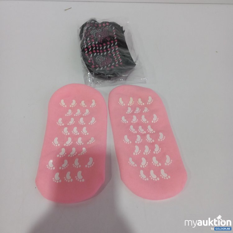 Artikel Nr. 361047 Artikel Nr. 361047: 1x Kühlgelsocken rosa, 1x Antirutschsocken schwarz, je 20cm Länge