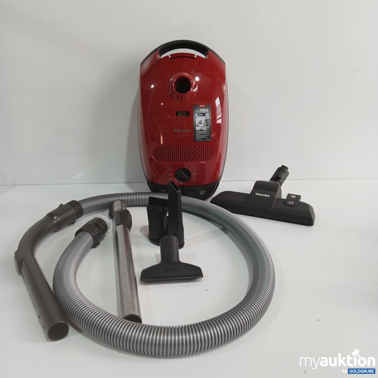 Artikel Nr. 362047 Artikel Nr. 362047: Miele Staubsauger Classic C1 rot laut Foto