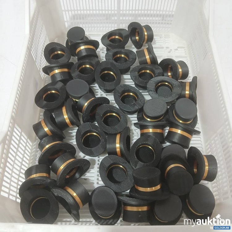 Artikel Nr. 468054 Artikel Nr. 468054: Schwarze kleine Hüte mit goldener Banderole