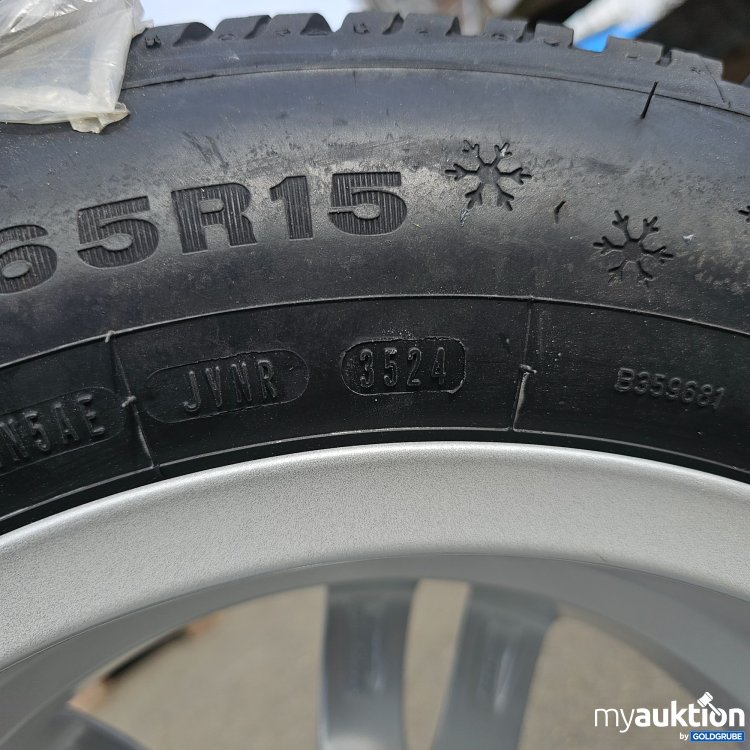Artikel Nr. 438058 Artikel Nr. 438058: Dunlop 195/65R15 91T