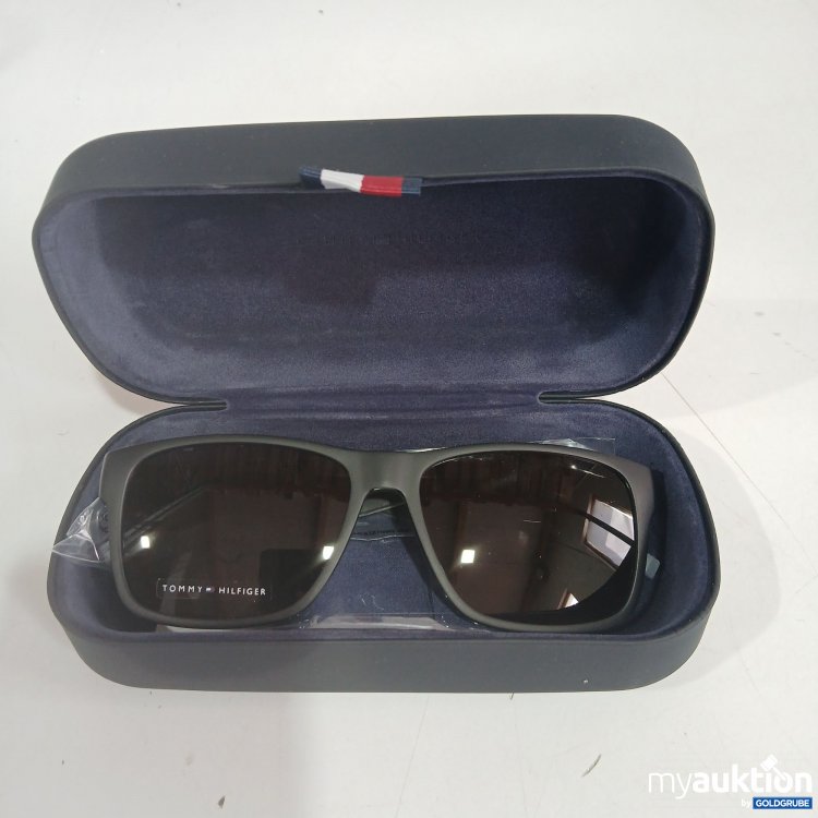 Artikel Nr. 844060 Artikel Nr. 844060: Tommy Hilfiger Sonnenbrille