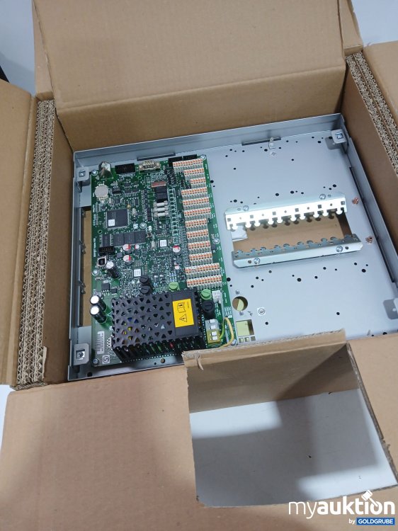 Artikel Nr. 960060: Telenot Einbruchmeldezebtrale hiplex 8400H GR100