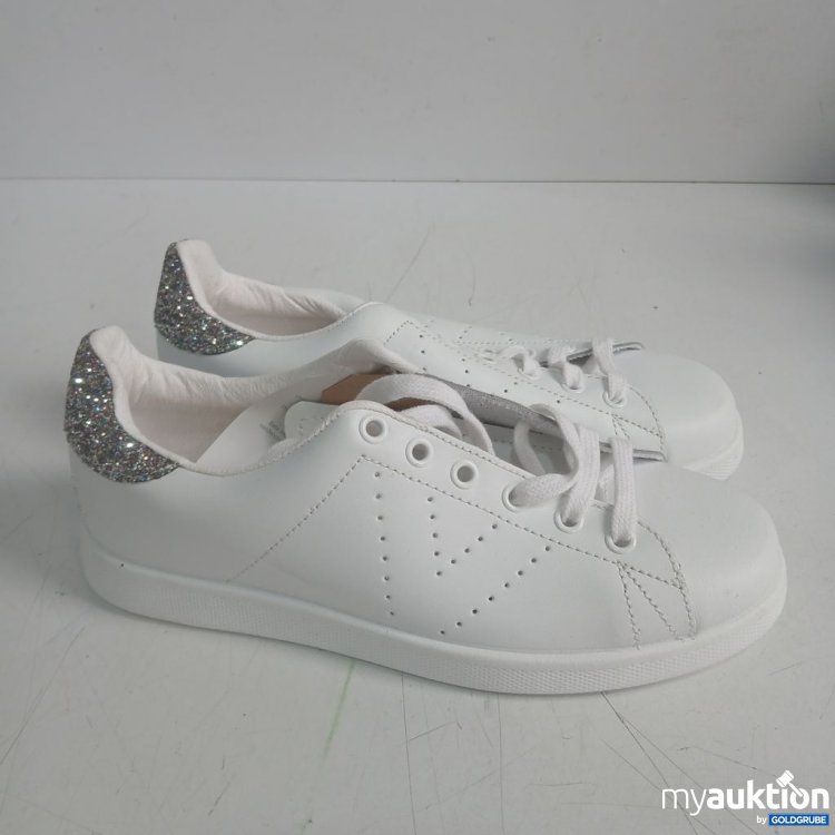Artikel Nr. 992074 Artikel Nr. 992074: Victoria Sneaker Weiß
