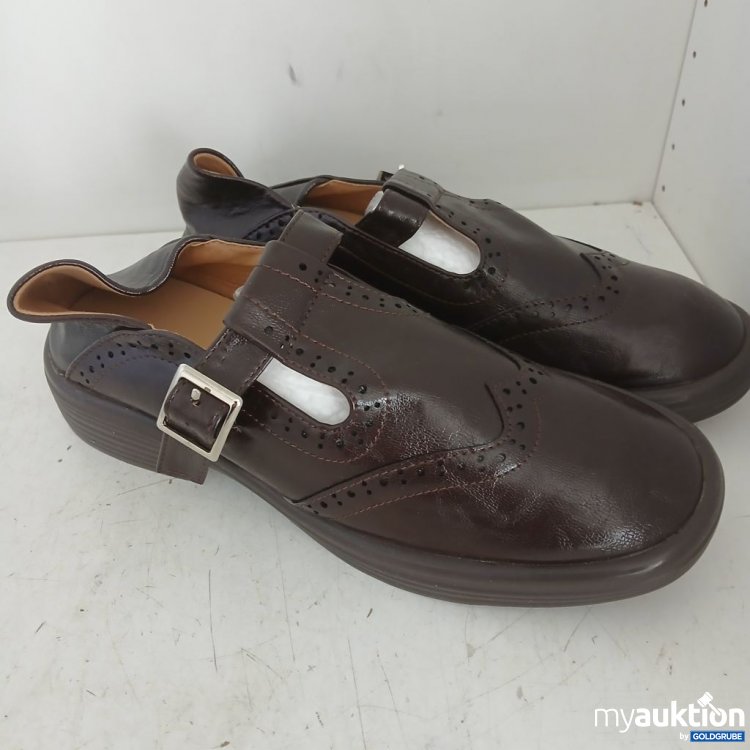 Artikel Nr. 955080: Schuhe mit Schnalle