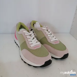 Auktion MNG Sneakers 