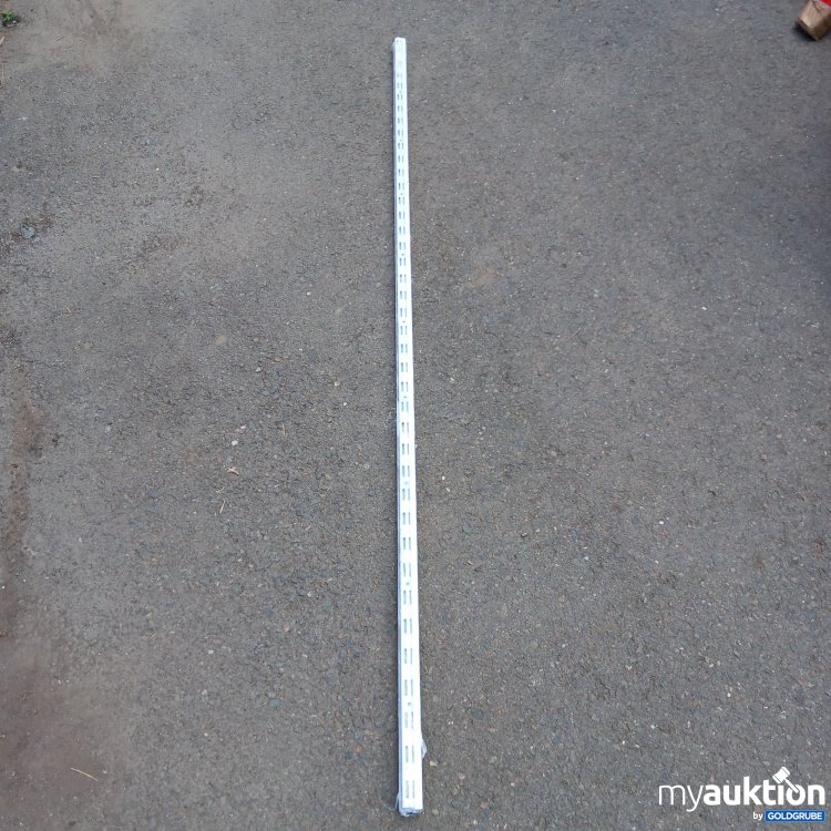 Artikel Nr. 525095 Artikel Nr. 525095: Kabelleisten aus Aluminium verzinkt 4Stk, ca 2m lang, ca 2,5×1,5cm