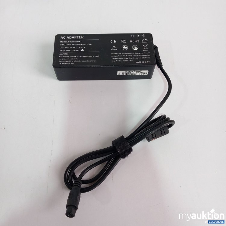Artikel Nr. 822096 Artikel Nr. 822096: AC Adapter SK90B195462