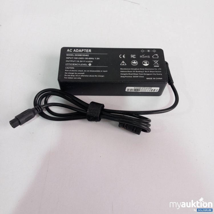 Artikel Nr. 822096 Artikel Nr. 822096: AC Adapter SK90B195462