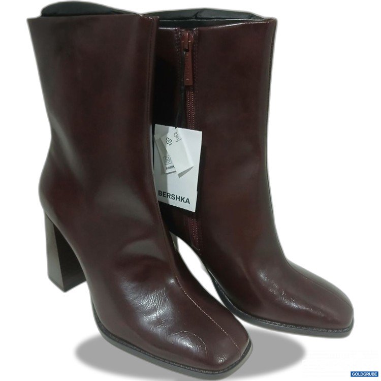 Artikel Nr. 930098 Artikel Nr. 930098: Bershka Stiefeletten mit Absatz