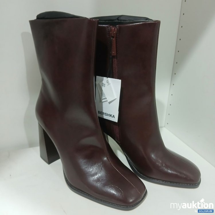 Artikel Nr. 930098 Artikel Nr. 930098: Bershka Stiefeletten mit Absatz