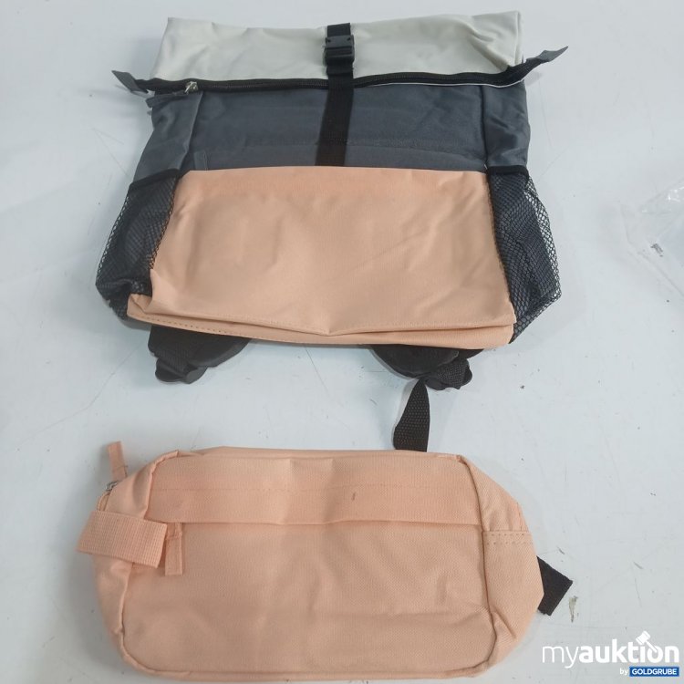Artikel Nr. 932098 Artikel Nr. 932098: Rucksack ca. 45x30cm mit Feder Penal