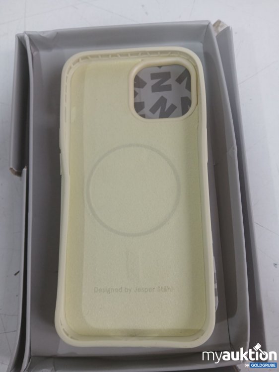 Artikel Nr. 995099 Artikel Nr. 995099: NUDIENT Handyhülle IPhone 15 leicht beschädigt