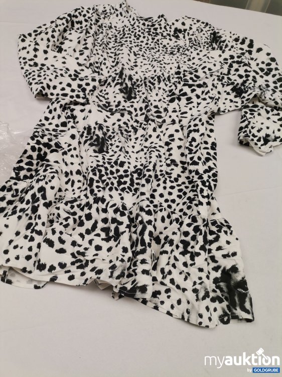 Artikel Nr. 864109 Artikel Nr. 864109: H&M Kleid