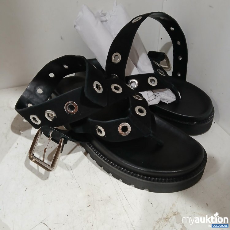 Artikel Nr. 990111 Artikel Nr. 990111: ASOS Design Sandalen in Black Suede