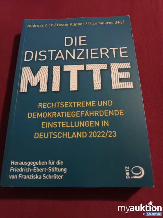 Artikel Nr. 999111 Artikel Nr. 999111: Die Distanzierte Mitte