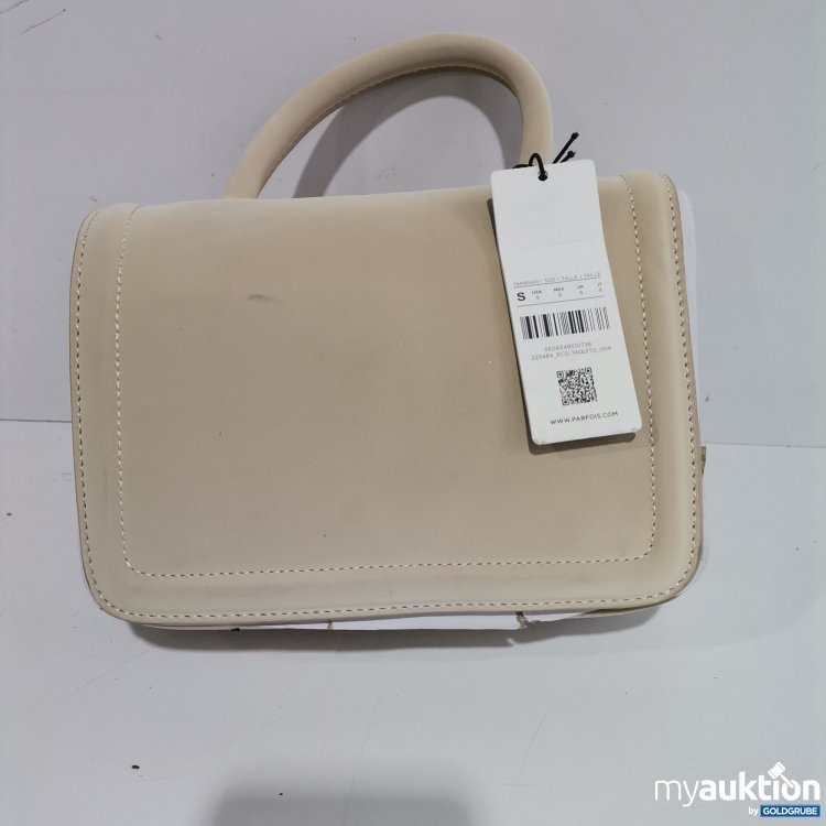 Artikel Nr. 870112 Artikel Nr. 870112: Parfois Tasche verschmutzt