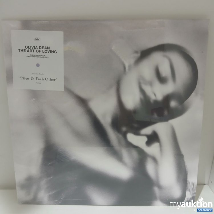 Artikel Nr. 930112 Artikel Nr. 930112: Olivia Dean The Art of Loving Limited Edition Lilac Vinyl