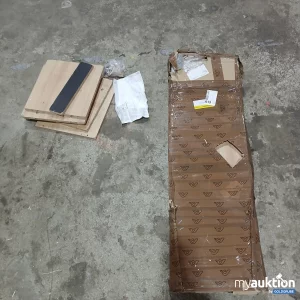 Auktion Diverse Möbelstücke Holz Teile mit Schrauben vollständigkeit nicht erkennbar beschädigt