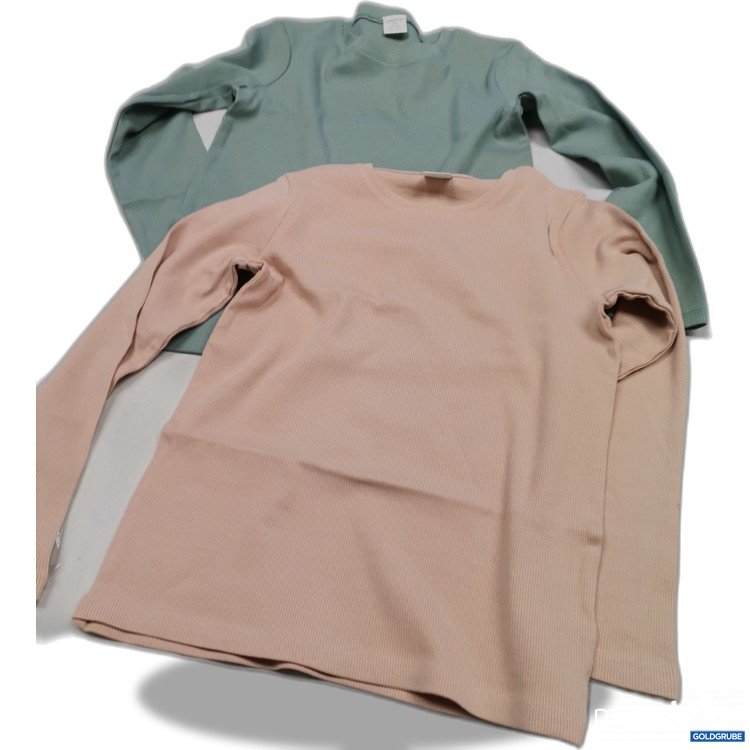 Artikel Nr. 838116: Lindex Shirts ohne Etikett 