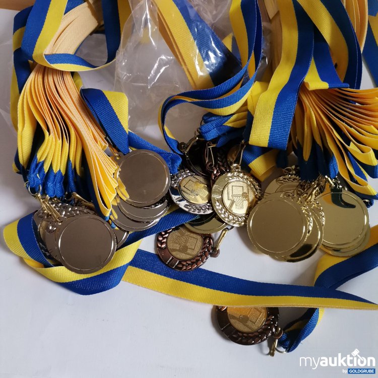 Artikel Nr. 872118 Artikel Nr. 872118: Medaillien Gold Silber Bronze