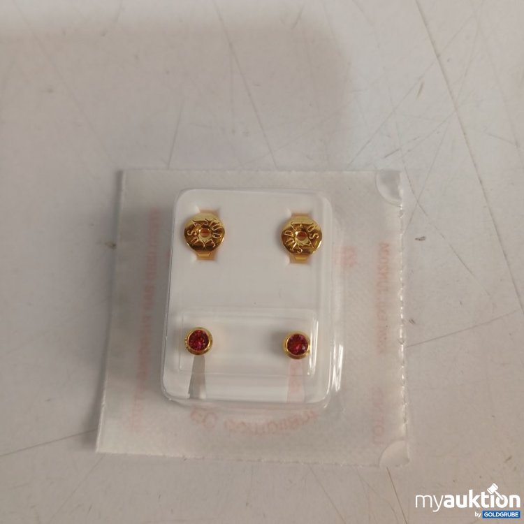 Artikel Nr. 920118 Artikel Nr. 920118: Erstohrstecker mit rotem Stein.