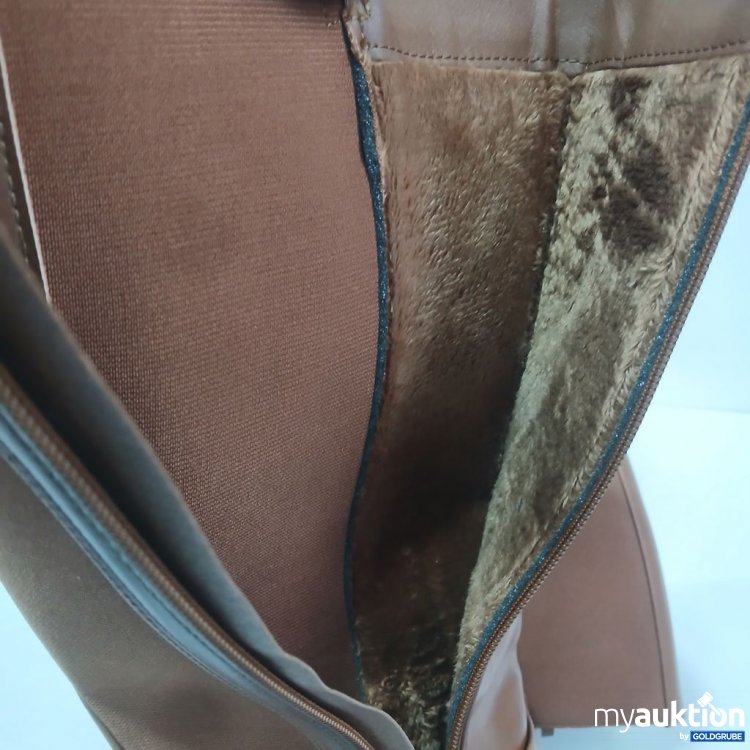 Artikel Nr. 933121 Artikel Nr. 933121: Braune Stiefel mit Reißverschluss, schmalem Riemen und goldfarbener Schnalle. Innenfutter aus weichem Material