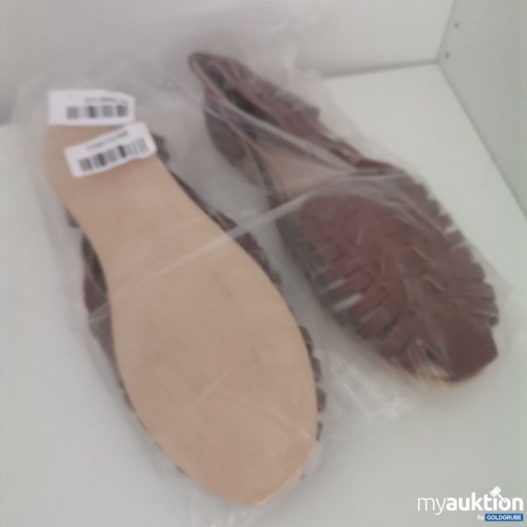 Artikel Nr. 825122 Artikel Nr. 825122: Sandalen