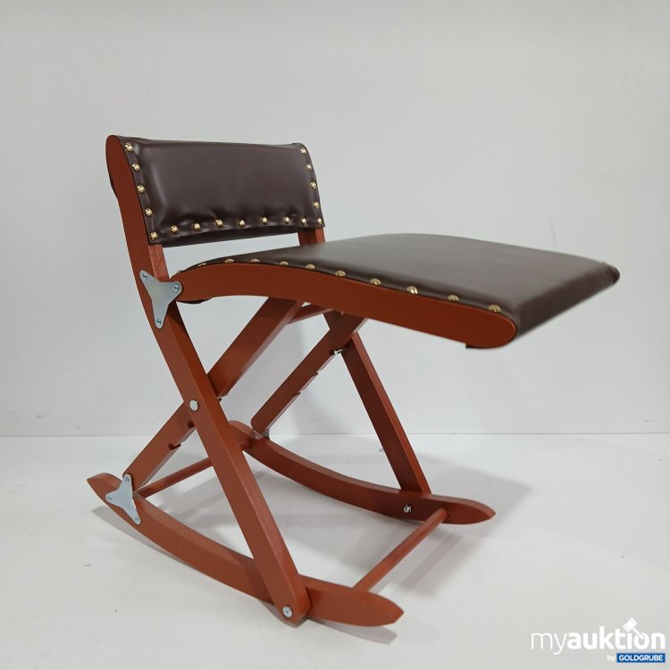Artikel Nr. 835122 Artikel Nr. 835122: Hocker aus Holz für die Beine
