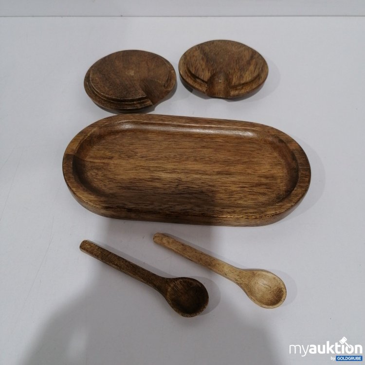 Artikel Nr. 848123 Artikel Nr. 848123: Holzschale 18x10cm mit Löffel und Deckel