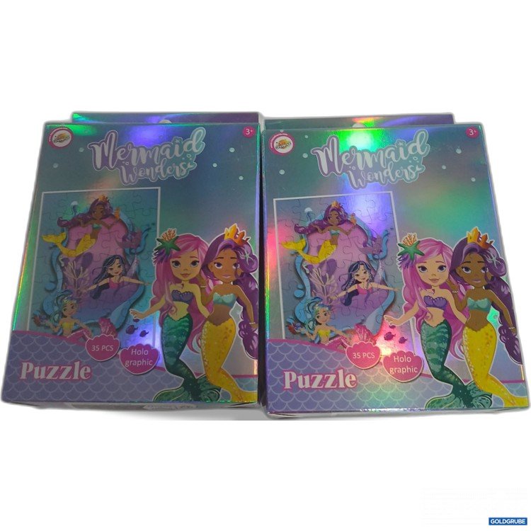 Artikel Nr. 929131: Mermaid Wonders Puzzlw holographic 35Pcs 3+ 